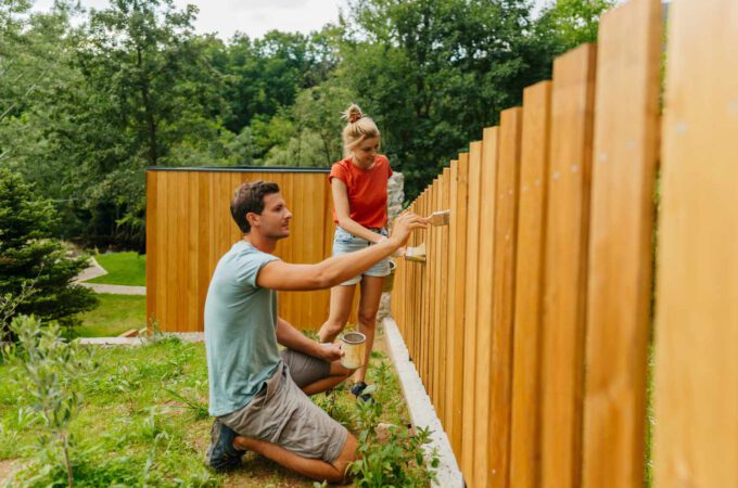 Four Reasons to Make Fence Repairs regularly